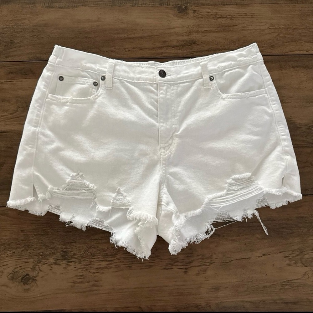 Aerie Daydream White Denim Shorts | Size Large